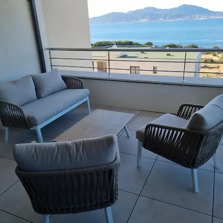 Superbe T3 Face Baie Ajaccio *