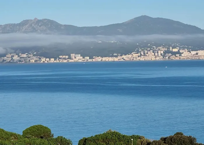 Superbe T3 Face Baie Ajaccio *